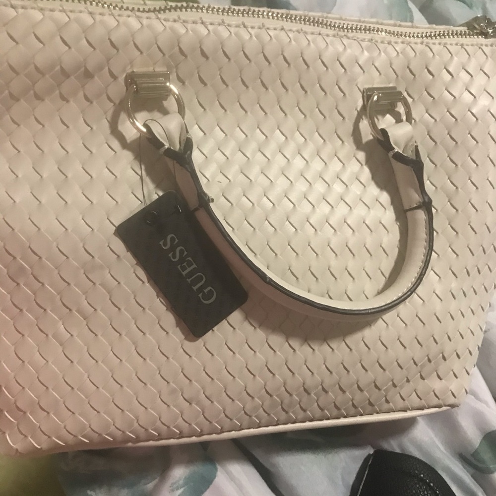 New guess purse